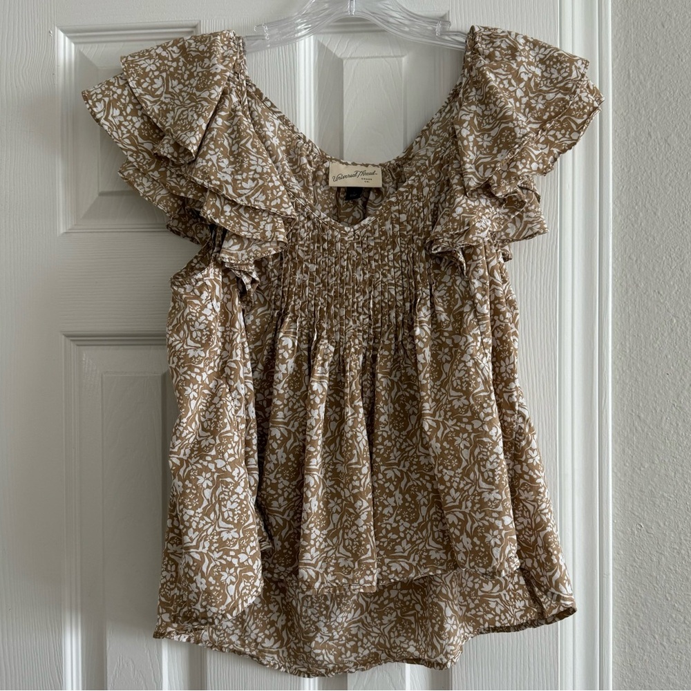 Universal Thread Ruffle Short Sleeve Blouse